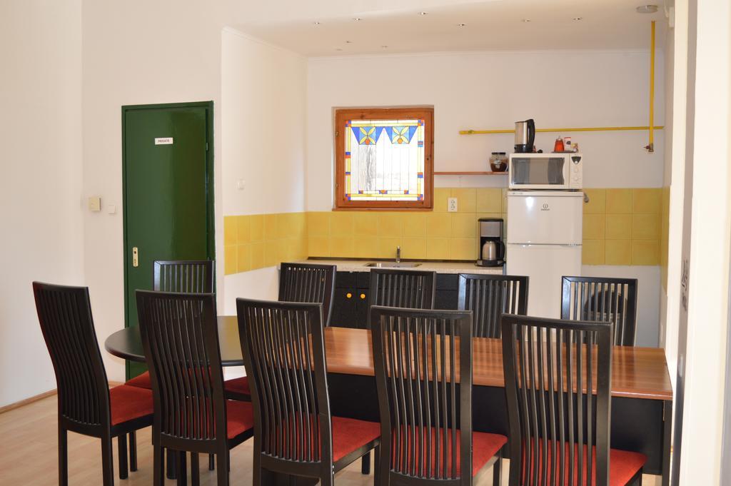 Hostel 66 Szeged Esterno foto